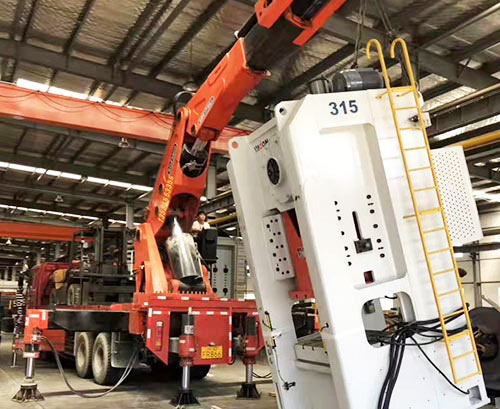 屏山附近随车吊出租，轻松解决运输难题