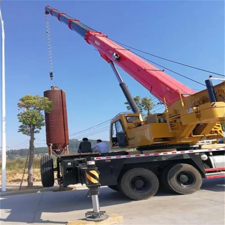 屏山专业吊车租赁多少钱