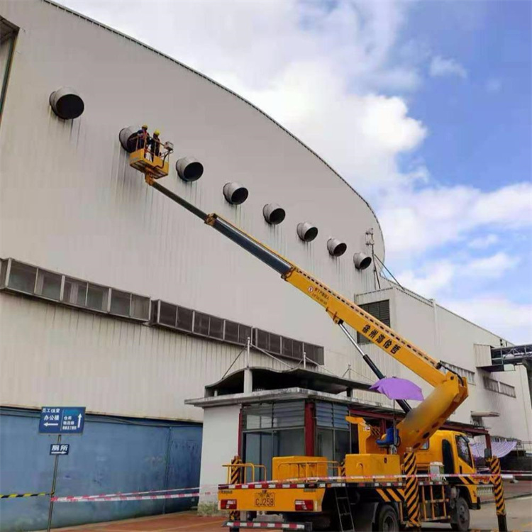 屏山高空作业车出租服务：专业广告牌安装解决方案